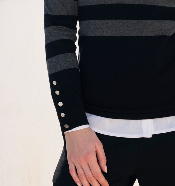 MARBLE 8018 V-NECK SWEATER WITH BUTTTON CUFF DETAIL