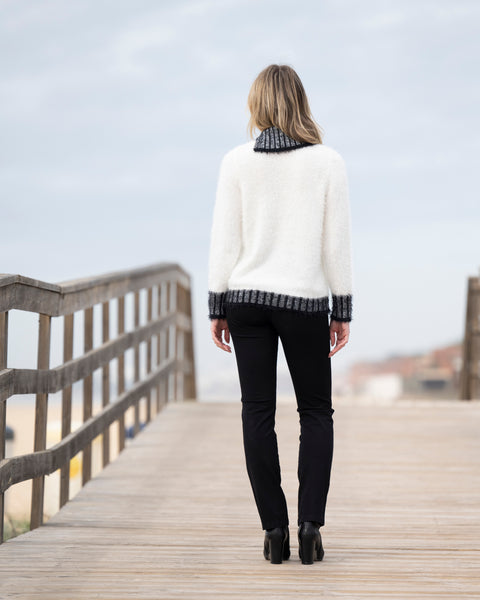 MARBLE 8026 TWO TONE SOFT SWEATER