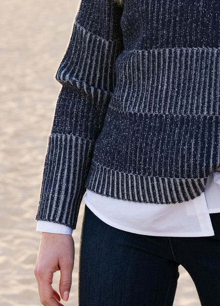 MARBLE 8101 NAVY SWEATER WITH REMOVEABLE SCARF