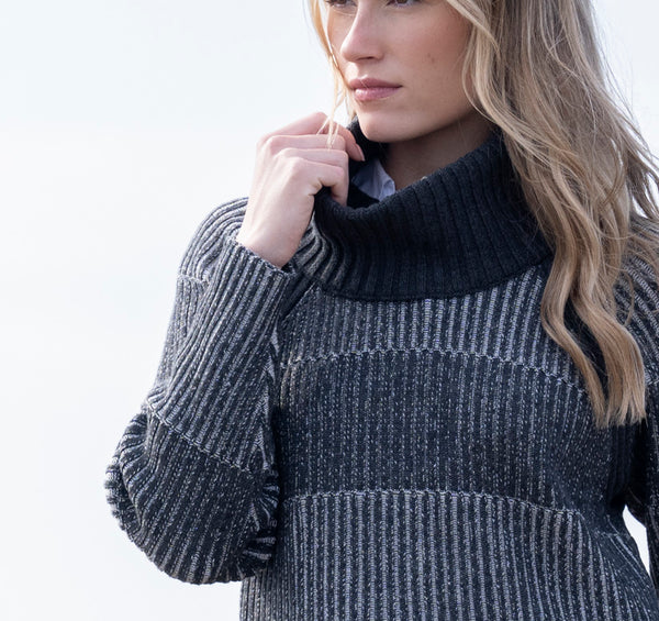 MARBLE 8101 NAVY SWEATER WITH REMOVEABLE SCARF