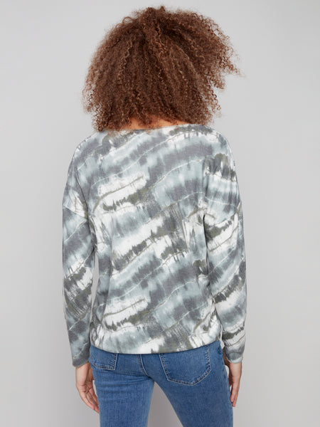 CHARLIE B C1292GPK LONG SLEEVES PRINTED V-NECK KNIT TOP- 2 COLOURS