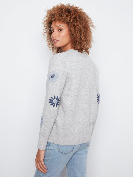 CHARLIE B C2853R V-NECK EMBROIDERED SWEATER