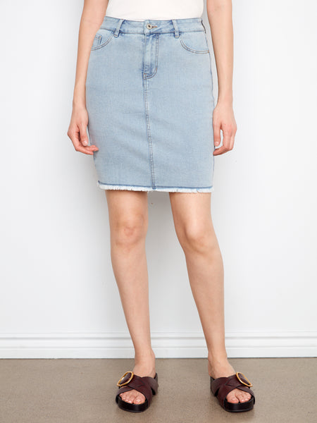 CHARLIE B C7042TT STRETCH DENIM SKORT WITH FRAYED HEM- 3 COLOURS
