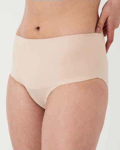 SPANX SP0215 Undie-tectable BRIEF NUDE & BLACK